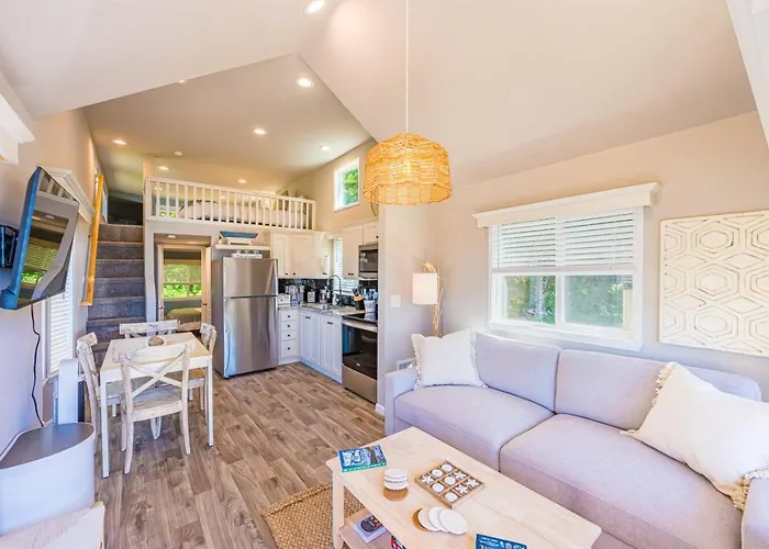 Rainforest Tiny Home Retreat #15
